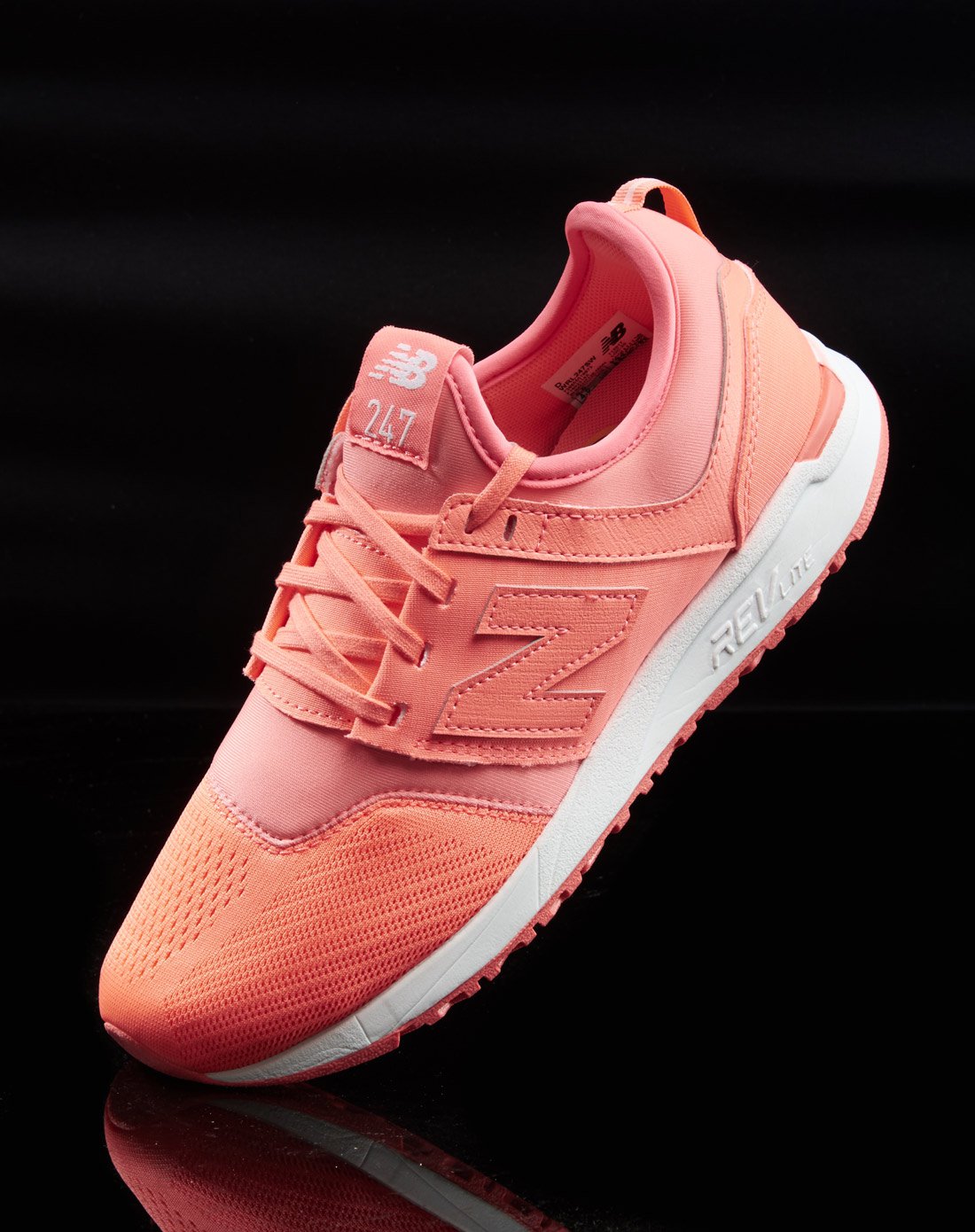 new balance 247系列 女款斐济粉运动鞋