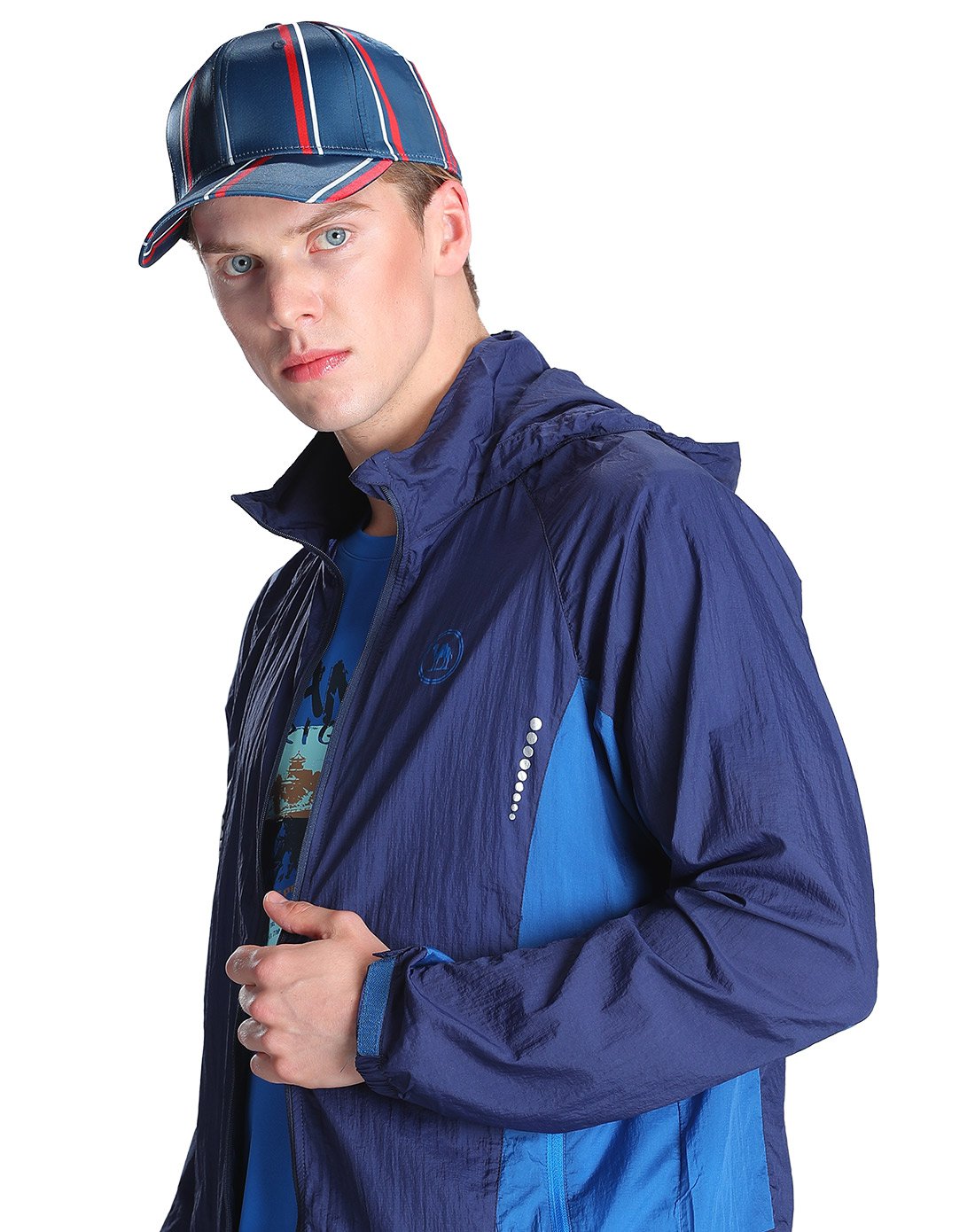 骆驼牌服饰特卖旗舰店骆驼牌轻薄遮阳 皮肤风衣 休闲外套 (含皮肤袋)