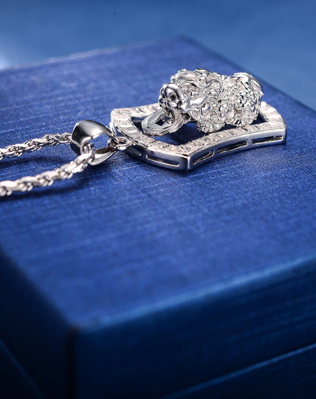 珂兰pt950男士吊坠 貔貅