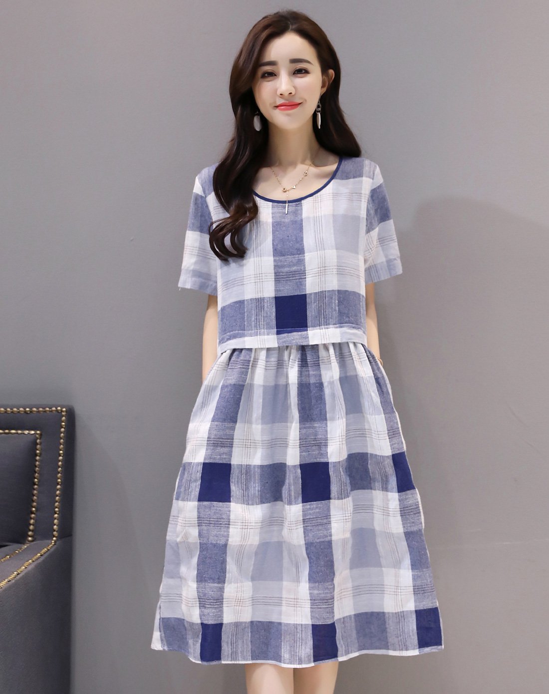 九牧莲 2018夏季新款大码连衣裙女文艺风格子中长款短袖宽松半袖女装
