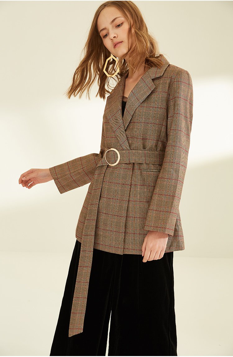 aike爱客女装 正品春季外套女 卡其色2018新款系带 格子西装外套