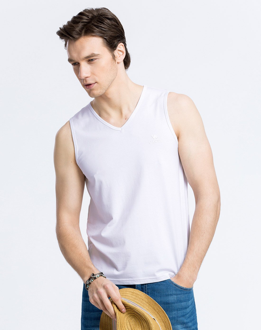 骆驼 透气舒适亲肤v领 男士背心