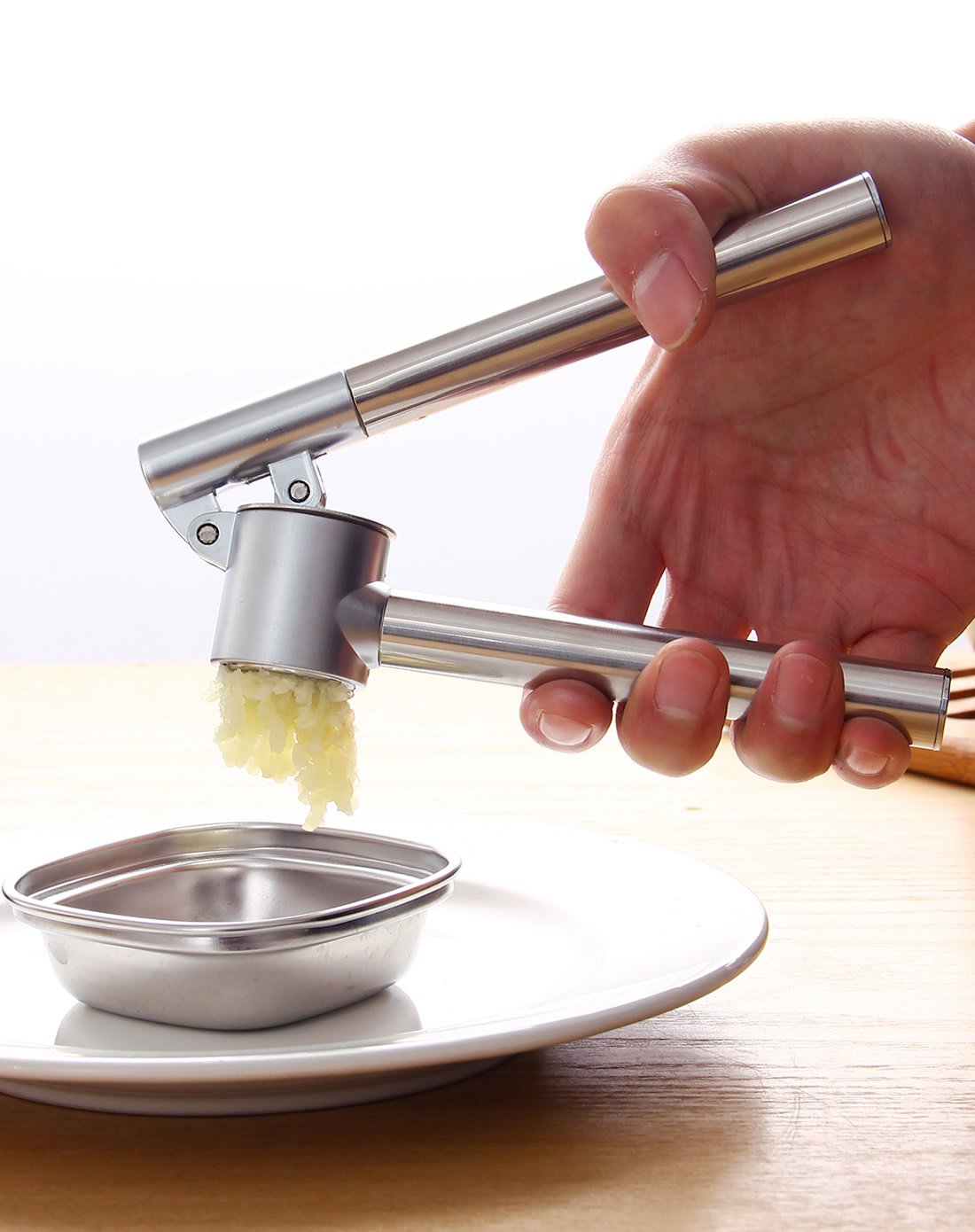 经济版不锈钢压蒜泥器 手动夹蒜器蒜蓉器