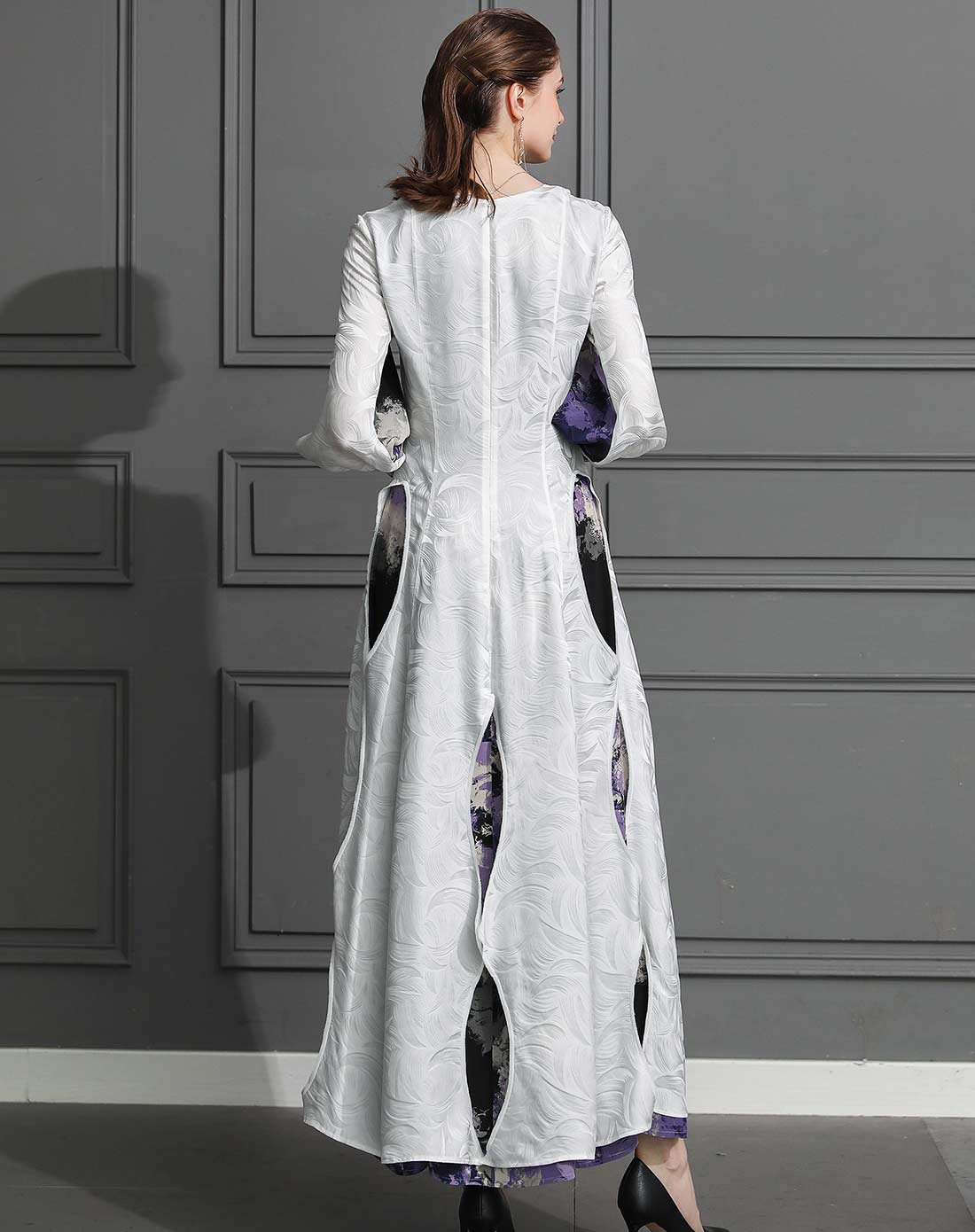 voa维欧艾v领中腰长袖通勤复古宫廷风大摆x型收腰真丝长裙丝绸连衣裙