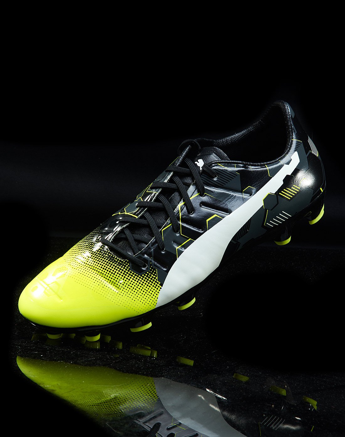 彪马puma evopower 1.3 ag 男款荧光黄/黑色/白色足球鞋 足球系列