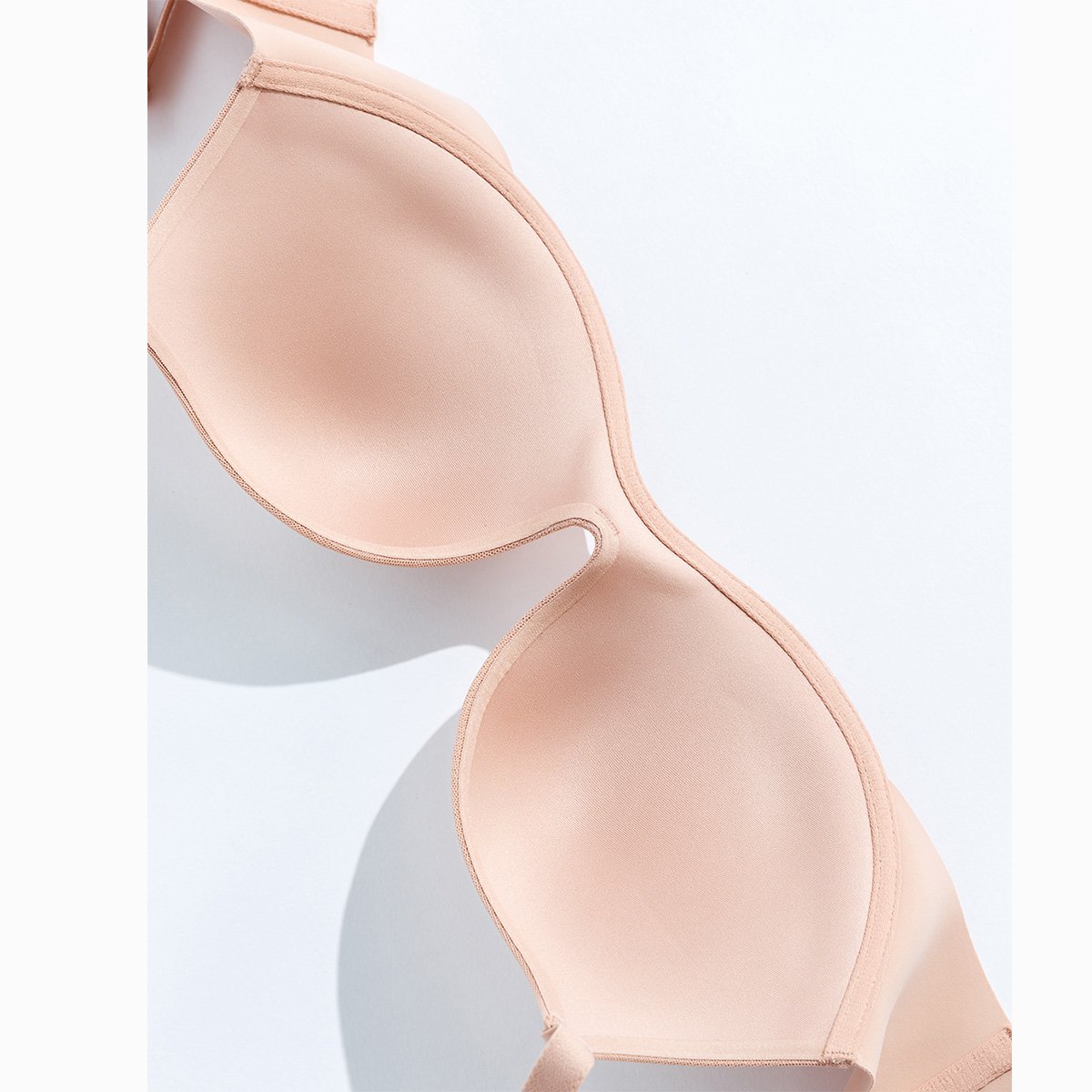 华歌尔wacoal 舒适无痕 树脂钢圈 全球同步销售款 文胸 轻悦 wb1066