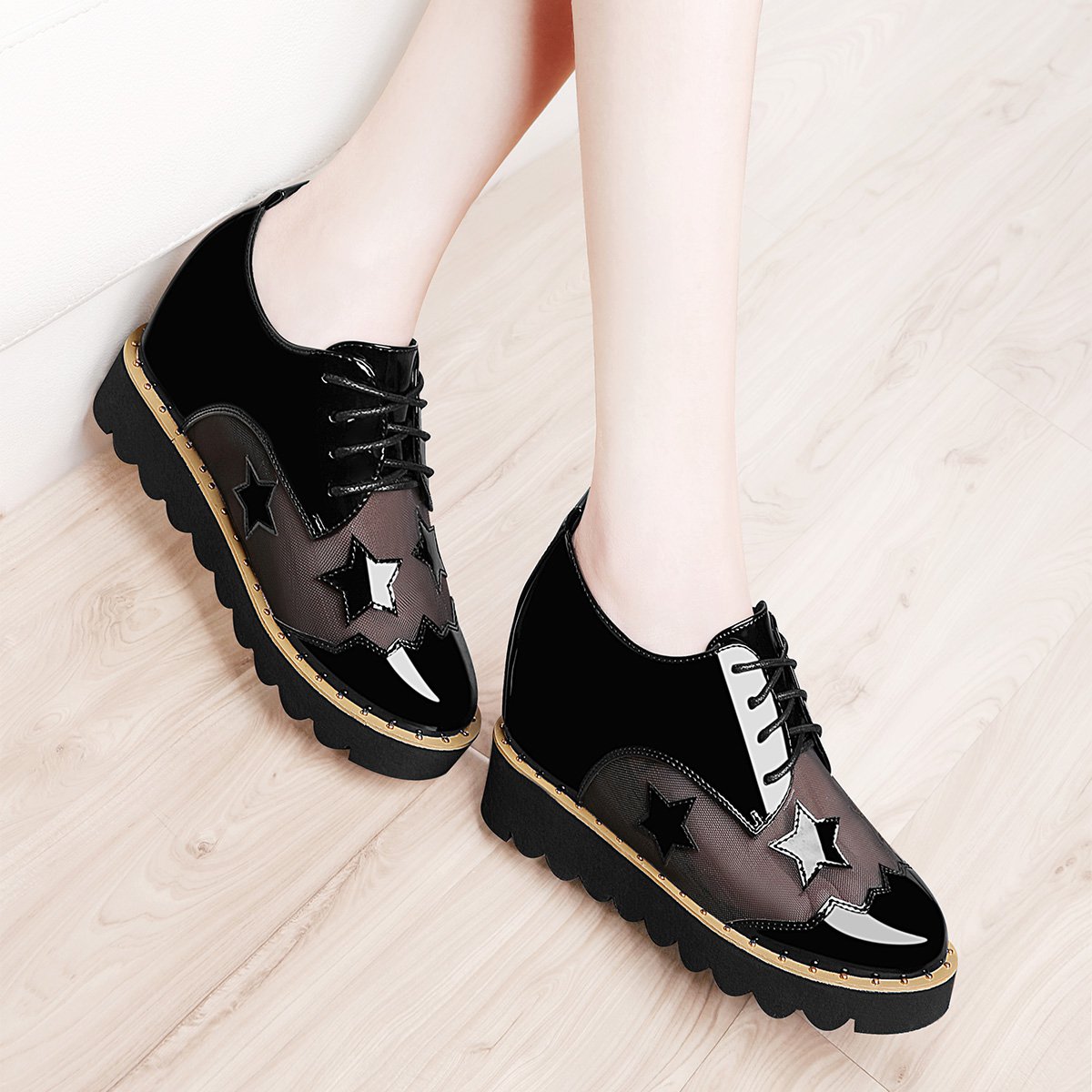 【人气特卖】时尚漆皮网纱休闲鞋