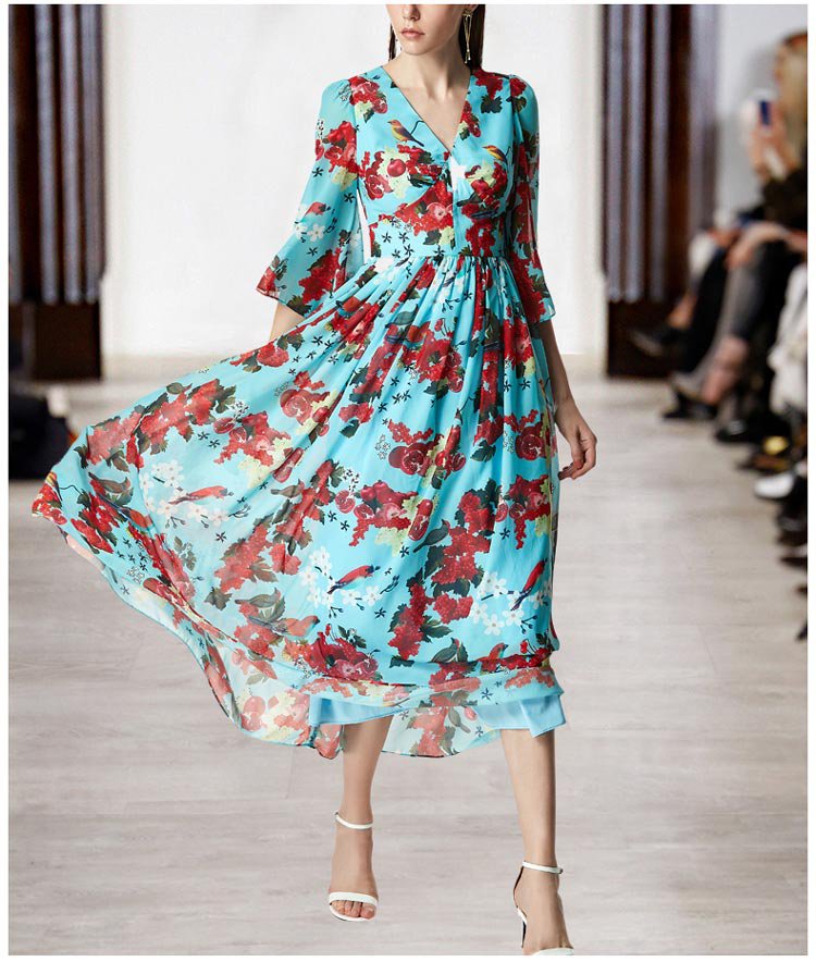 【秋新品】v领微喇袖连衣裙