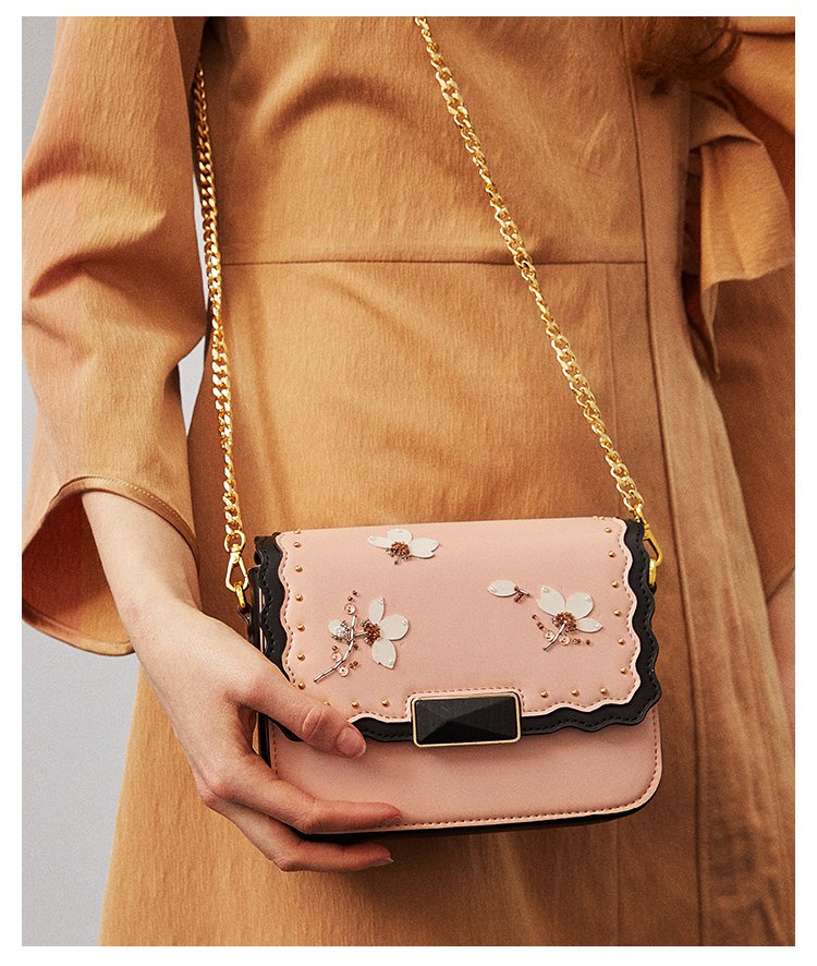 包包女2018新款时尚女士包斜挎包简约花瓣链条单肩斜挎小方包