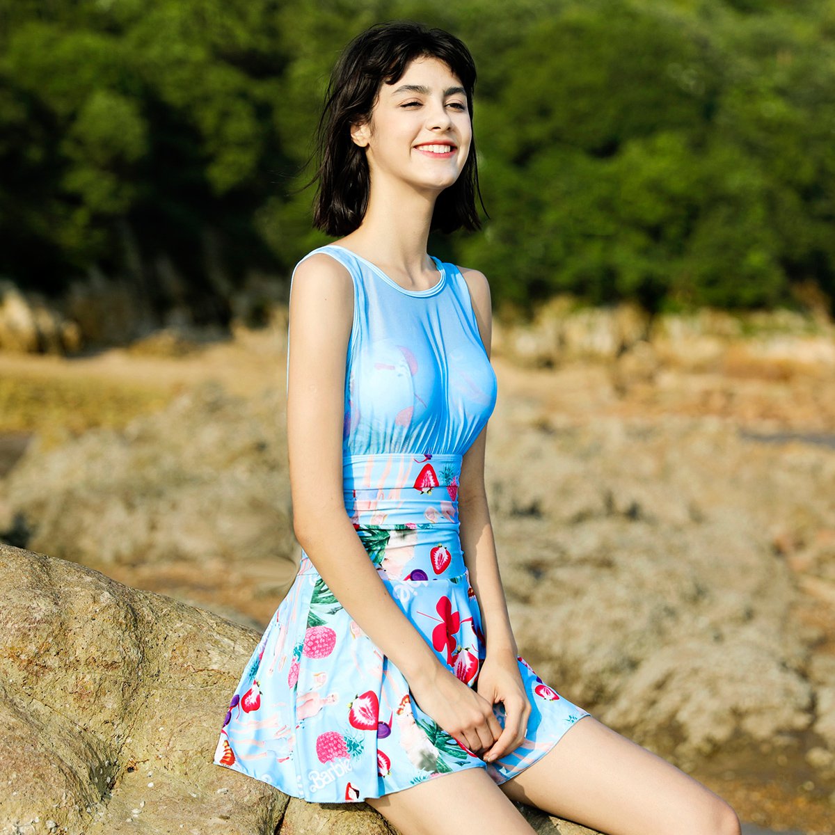 聚拢性感 女款保守裙式连体泳衣 修身显瘦游泳装