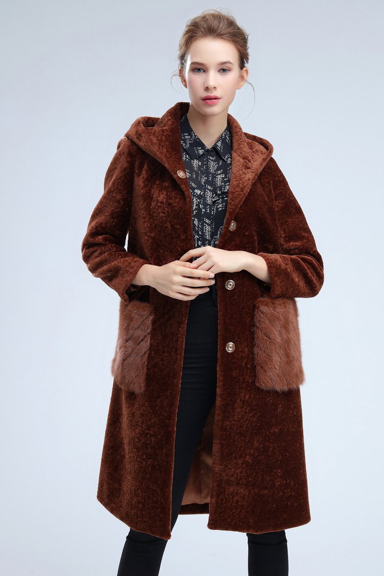 女款连帽羊剪绒外套