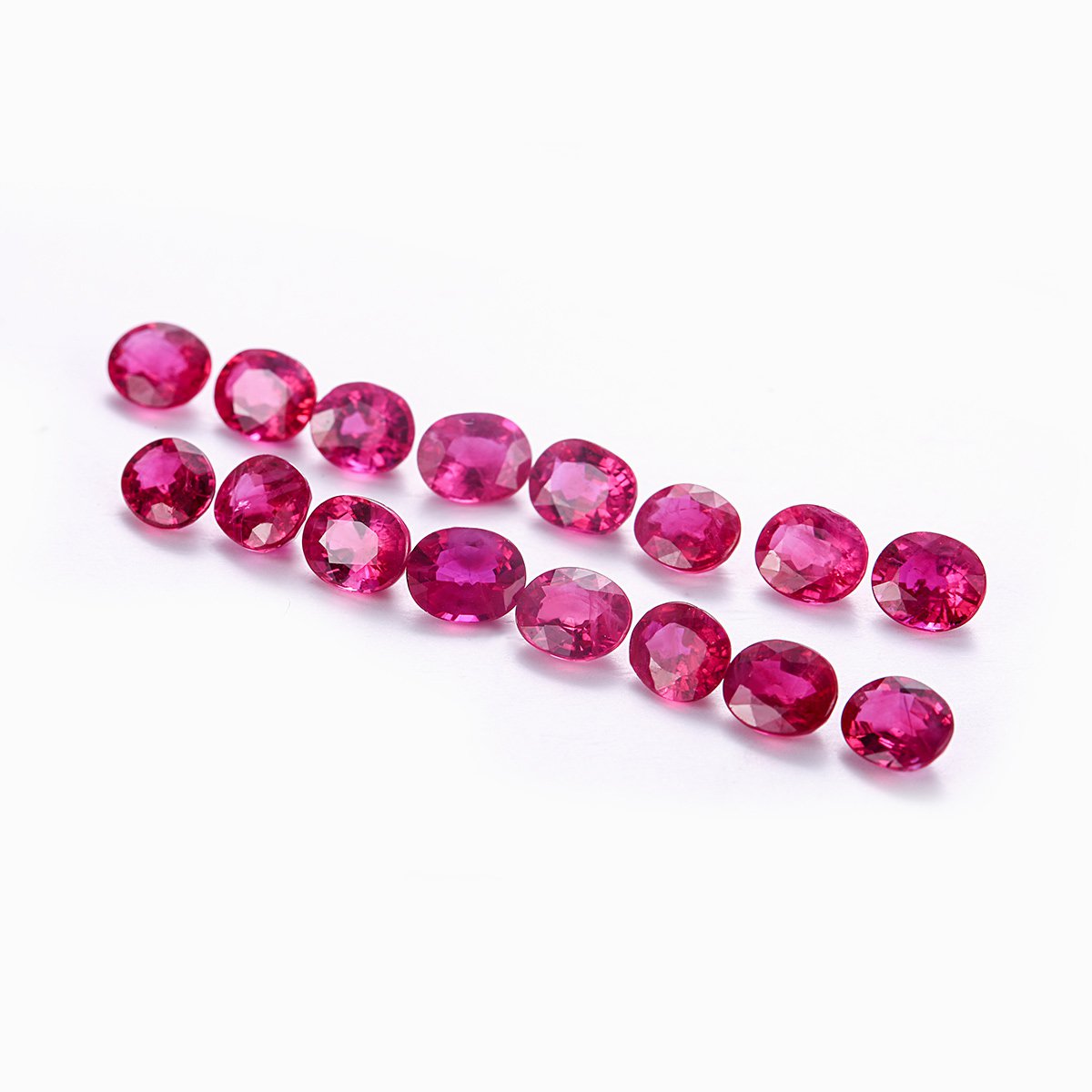 鑫万福 椭圆刻面红宝石/深红色红宝石/裸石