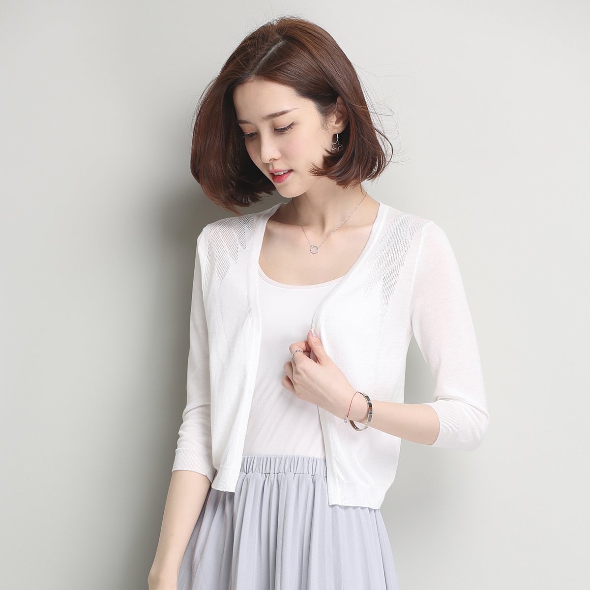 【2018夏装新款】肩部镂空简约七分袖短款针织开衫办公室空调衫出游