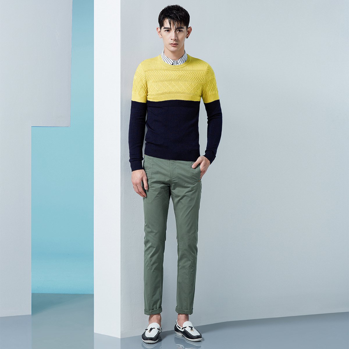 男款时尚百搭休闲圆领针织衫