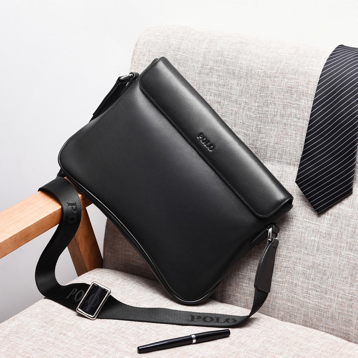 男士时尚商务百搭单肩男包斜挎包休闲横款皮革男包