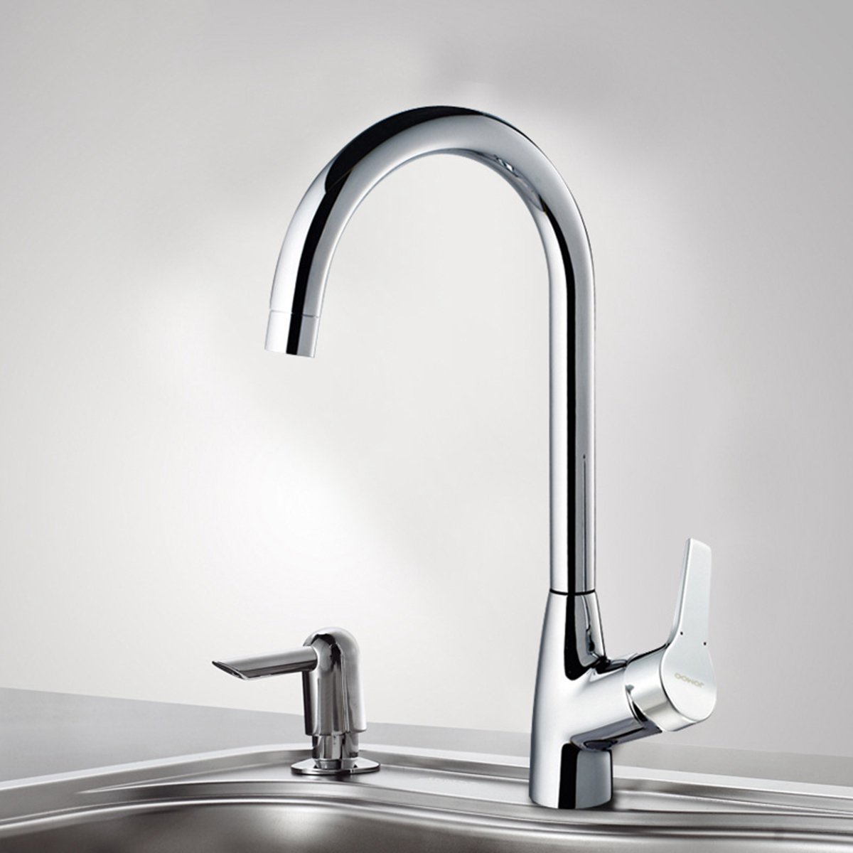 厨房洗菜盆龙头 单把单孔冷热龙头 可旋转陶瓷片阀芯龙头3325