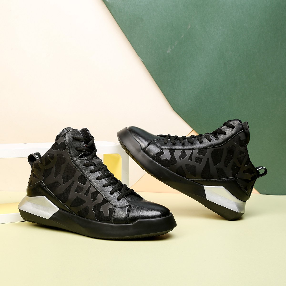 男鞋运动靴子增高男士防滑弹力牛皮舒适霸气短靴运动鞋子