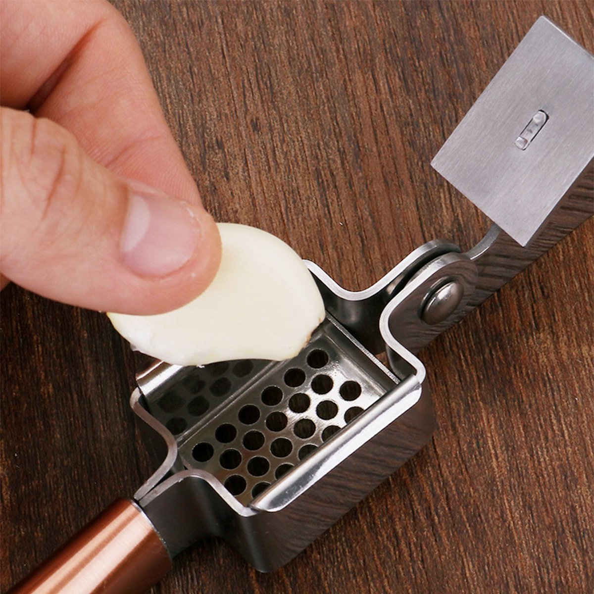 玫瑰金手柄不锈钢压蒜器 手动夹蒜器蒜蓉器 厨房小工具挤蒜捣蒜器