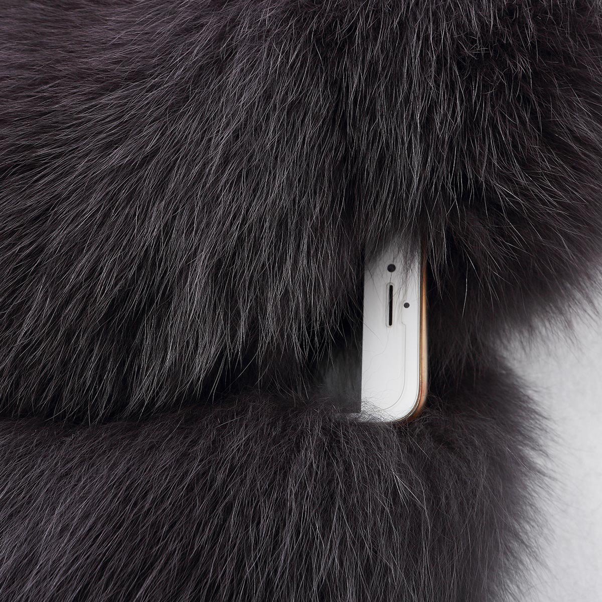 狐狸毛深灰色短款皮草马甲