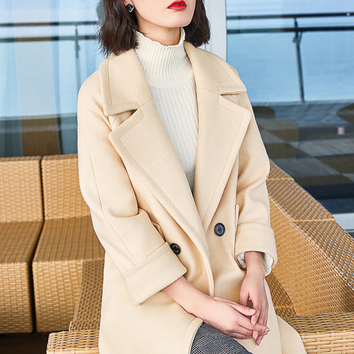 2018冬季新款 韩风百搭气质女装大衣冬装 大翻领直筒女款外套 九分袖