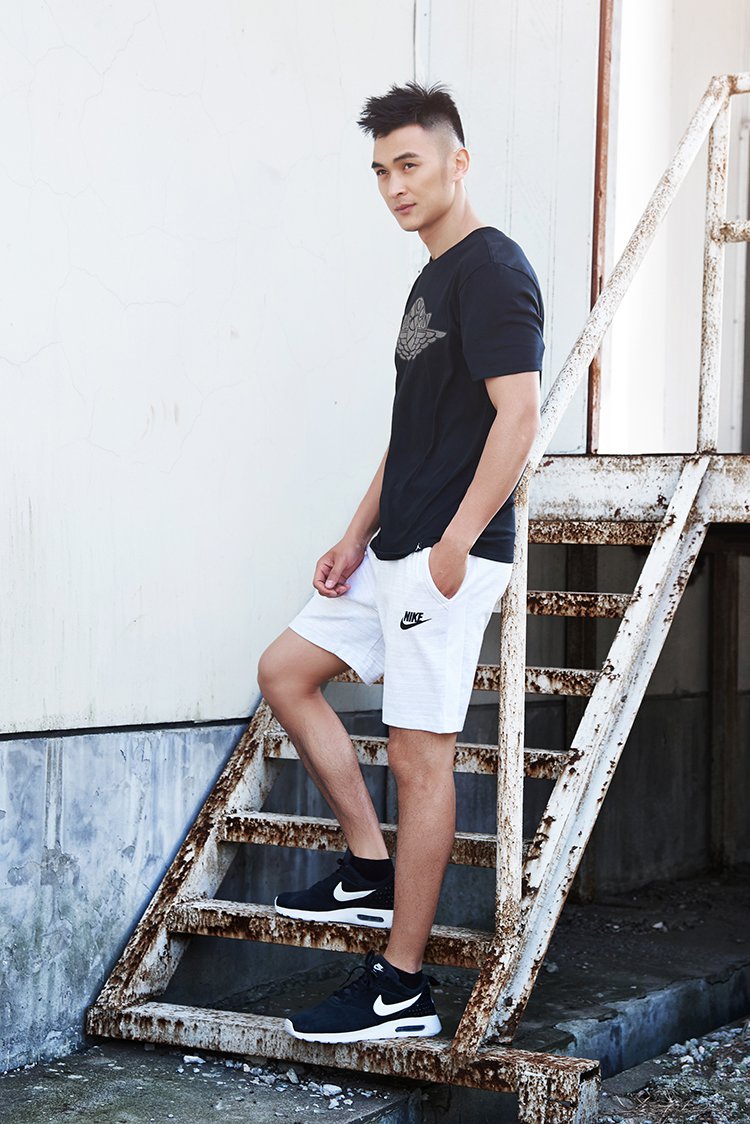 初秋衣柜大换血,不如先换三双鞋!耐克nike air jordan 男款黑色短袖t