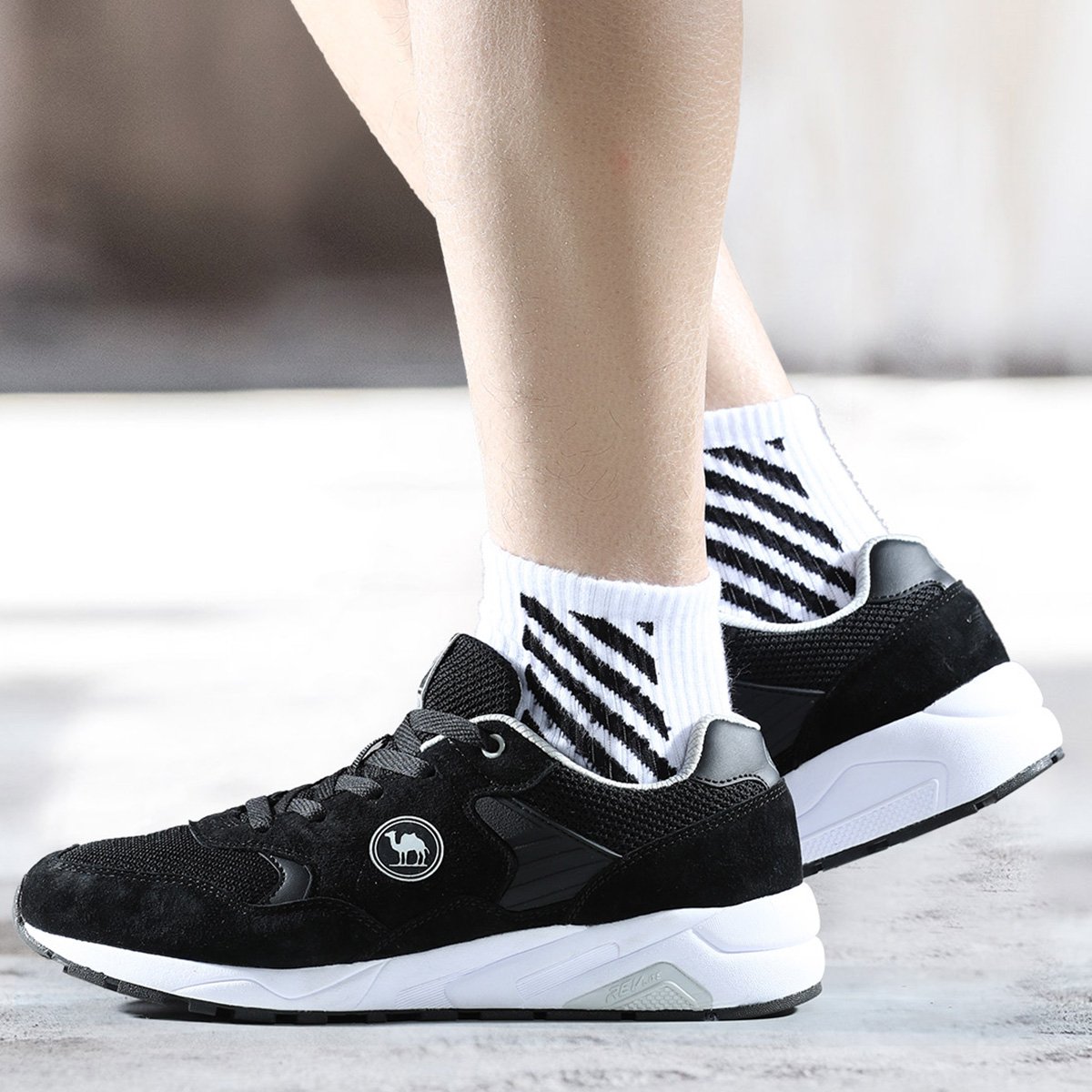 骆驼牌 2018秋冬新品情侣款男运动鞋 缓震透气 休闲男鞋