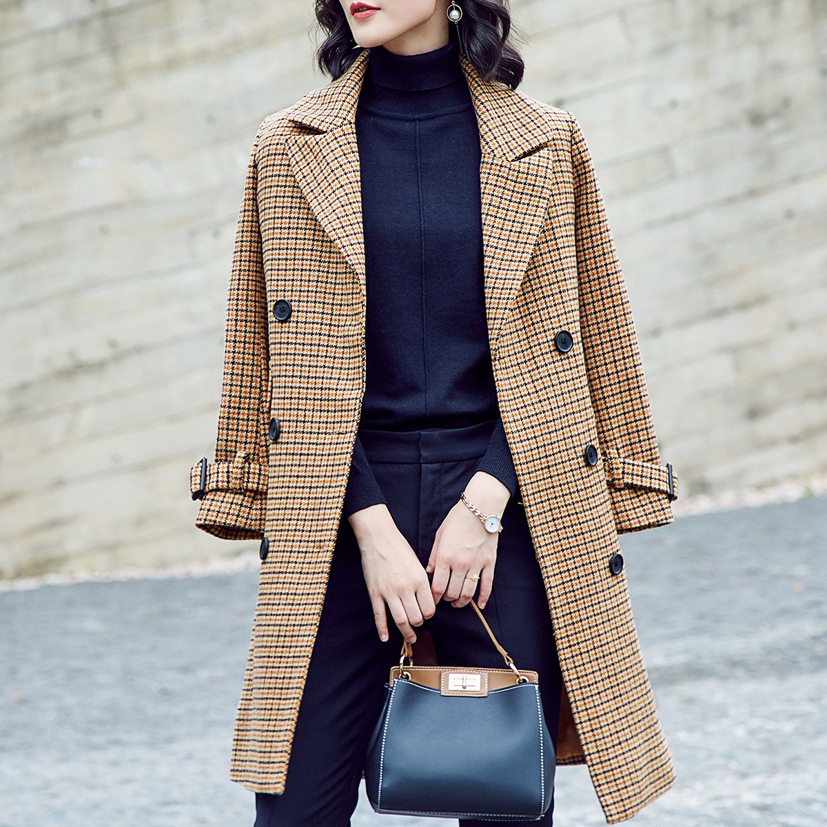 2018冬季新款 气质千鸟格女装大衣冬装 翻领腰部系带女款外套 双排扣