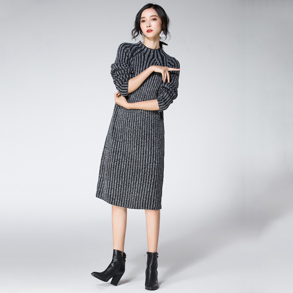 罗纹半高领村上春秋冬新款通勤及膝长袖直筒裙女士连衣裙