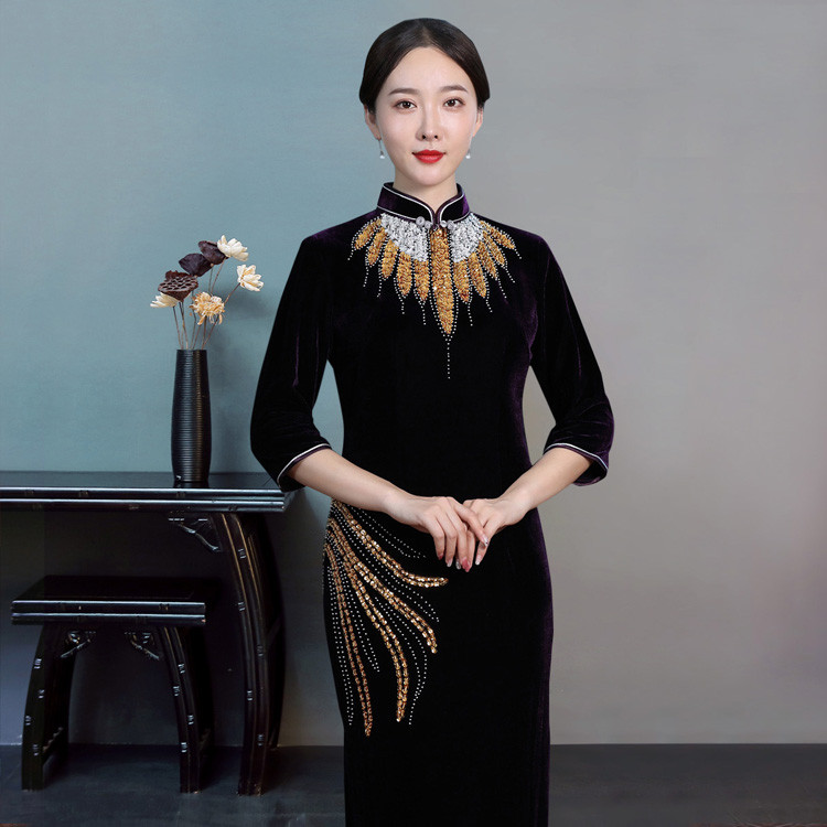 雀之恋崔万志2018秋季新款改良中袖丝绒旗袍裙日常钉珠长款旗袍连衣裙