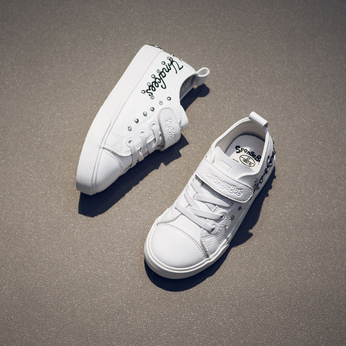 春款字母休闲鞋(24-37码)