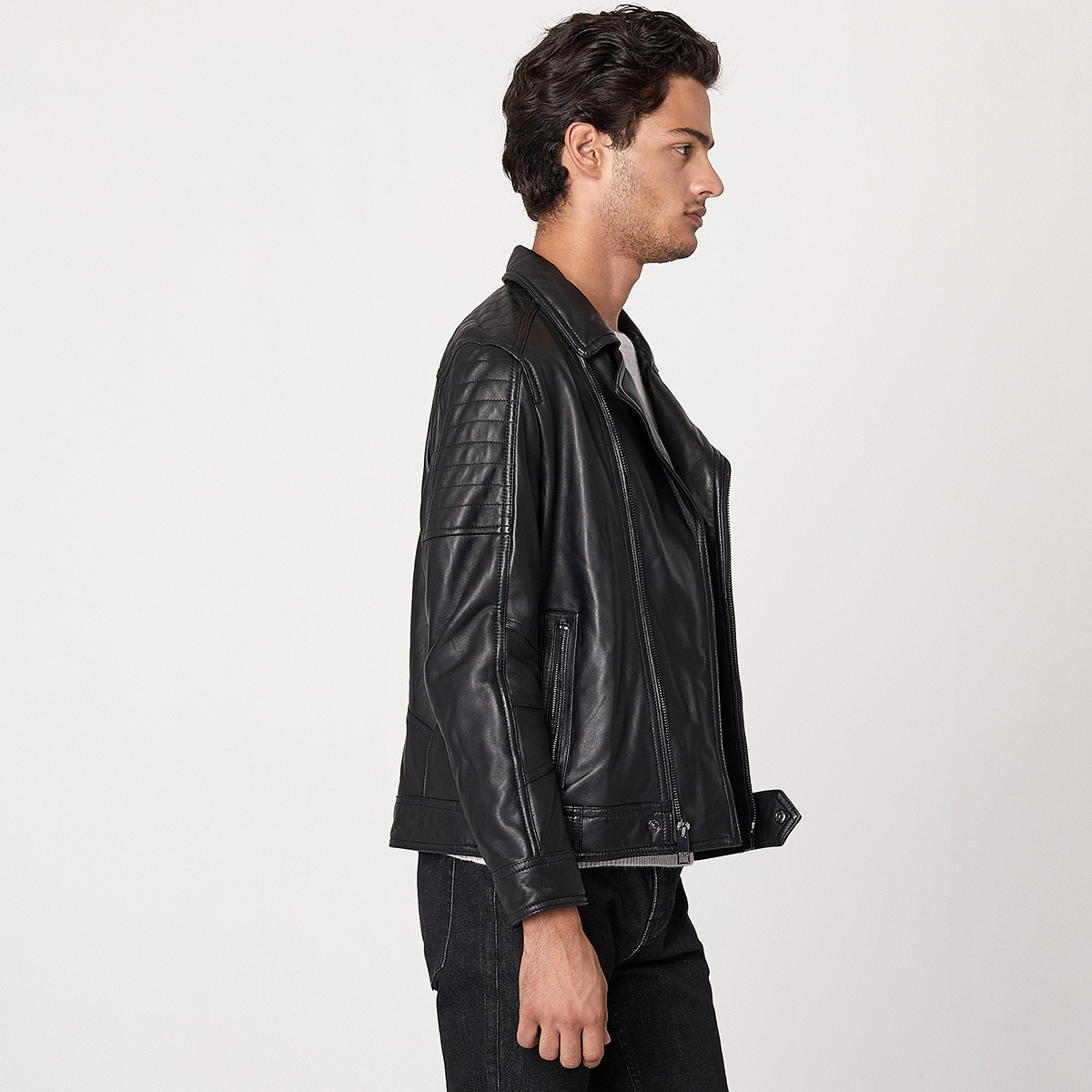 marc new york andrew marc2018秋冬男士翻领修身机车斜门襟真皮皮衣