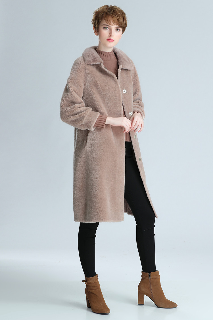 今典女款水貂毛领颗粒绒羊毛外套