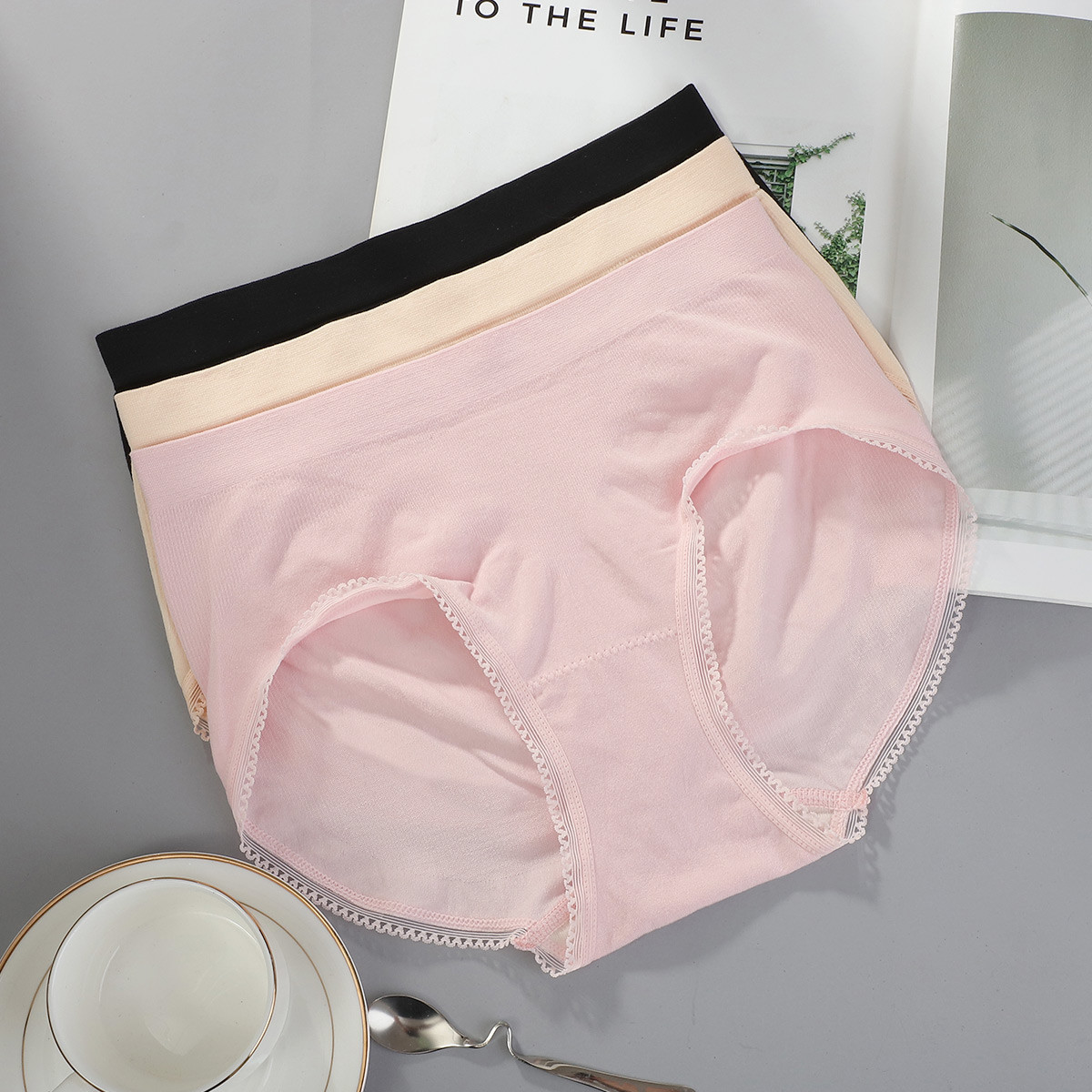 梦芭蒂 3条套舒适亲肤莫代尔面料淡烟流水均码套装女内裤