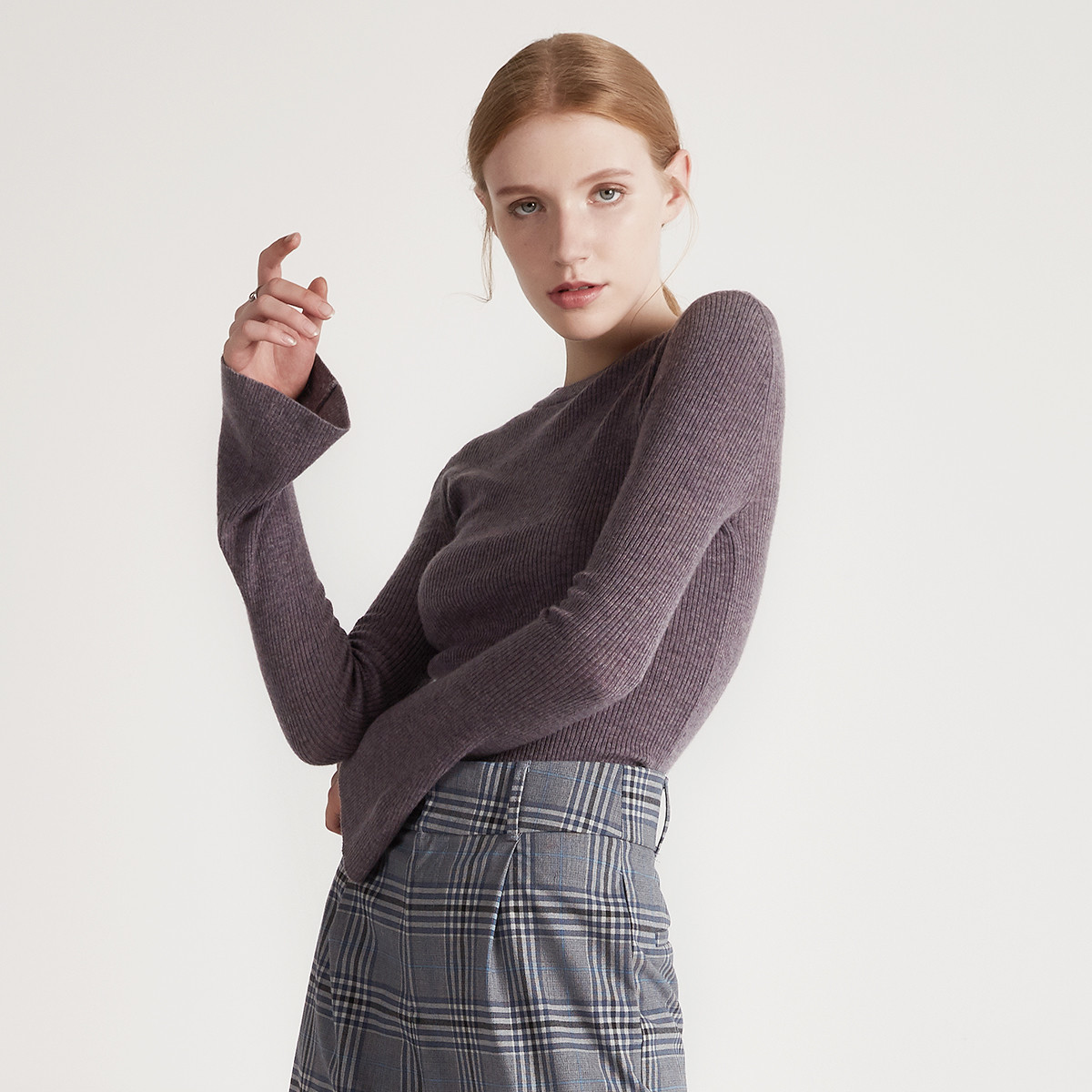 精致时髦单品软糯亲肤微喇叭袖口女式针织衫