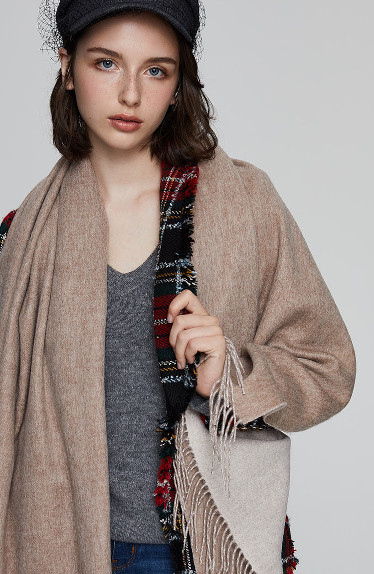 双色双面纯色舒适百搭女士秋冬保暖加厚羊毛仿羊绒大披肩