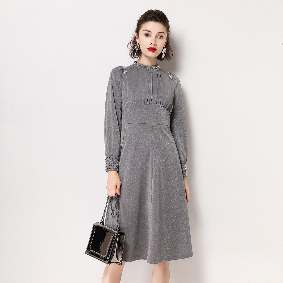【唯品会】 白鹿语白鹿语18冬高级灰收腰连衣裙时尚通勤高腰镶钻抽褶
