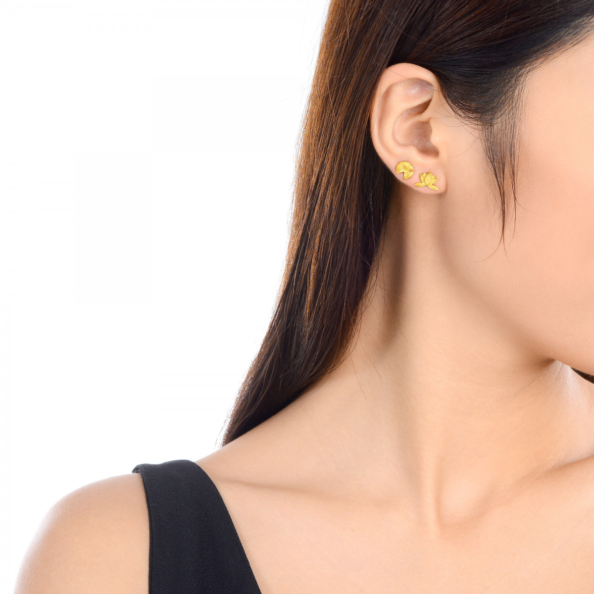 周生生黄金咏荷荷花耳钉单只