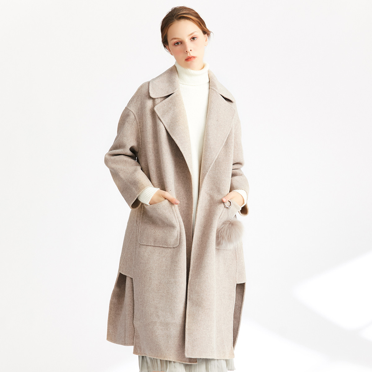 纯色长袖宽松个性带球茧形无扣羊毛呢子大衣