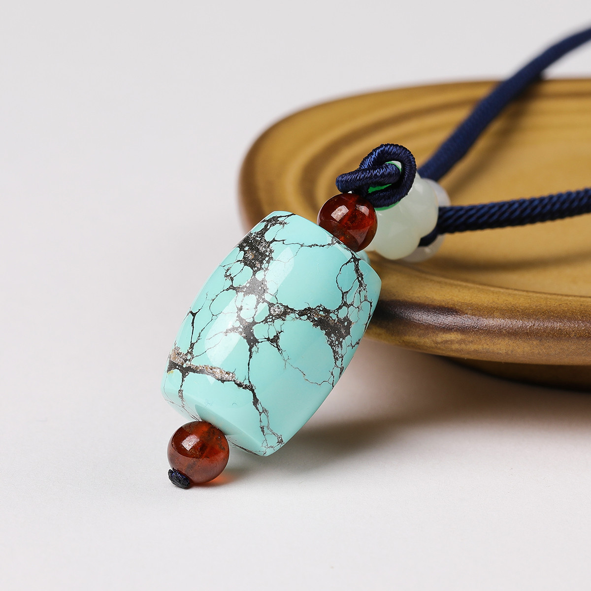 天然原矿绿松蓝天色桶珠挂件/吊坠/绿松石/宝石吊坠 附证书