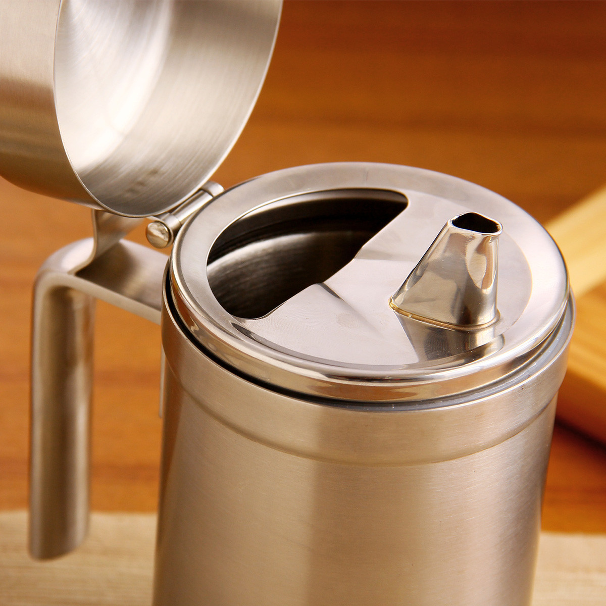 加厚款304不锈钢带盖油壶 厨房酱油壶油瓶油罐防漏油壶