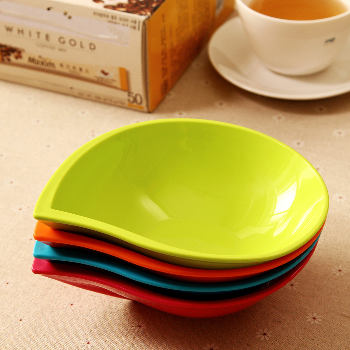 四色套装水滴款糖果盘水果盘