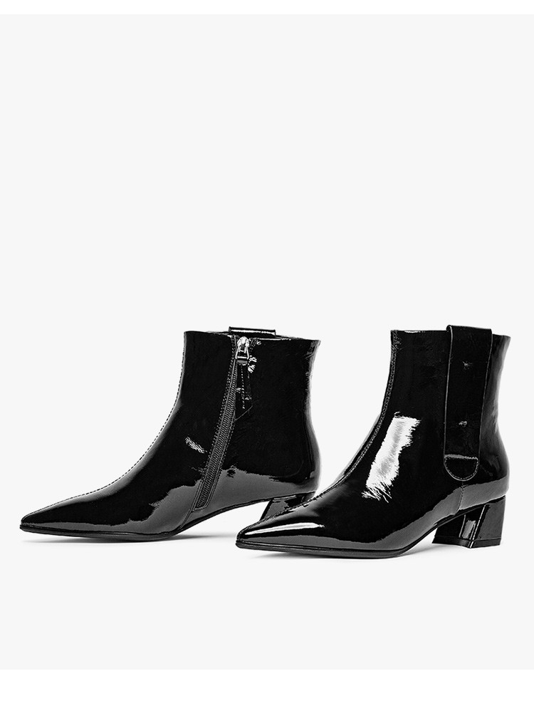 香港cdf专柜2018秋冬新款真皮皱漆皮女短靴中跟