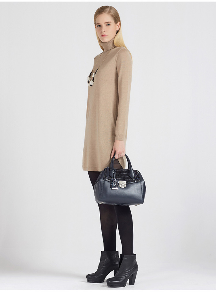 marisfrolg/玛丝菲尔 时尚复古高领宽松羊毛针织连衣裙