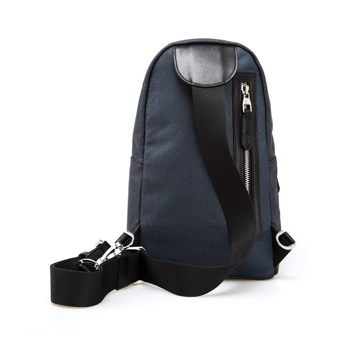 日本加厚防水面料配头层牛皮商务百搭胸包男士斜挎包