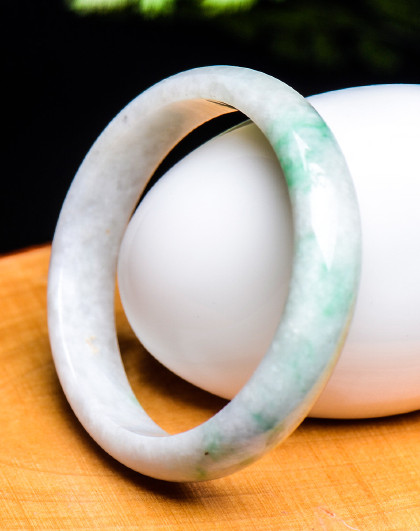 冰糯种带石花正圆天然翡翠手镯镯/a货玉镯/玉手镯玉器附证书