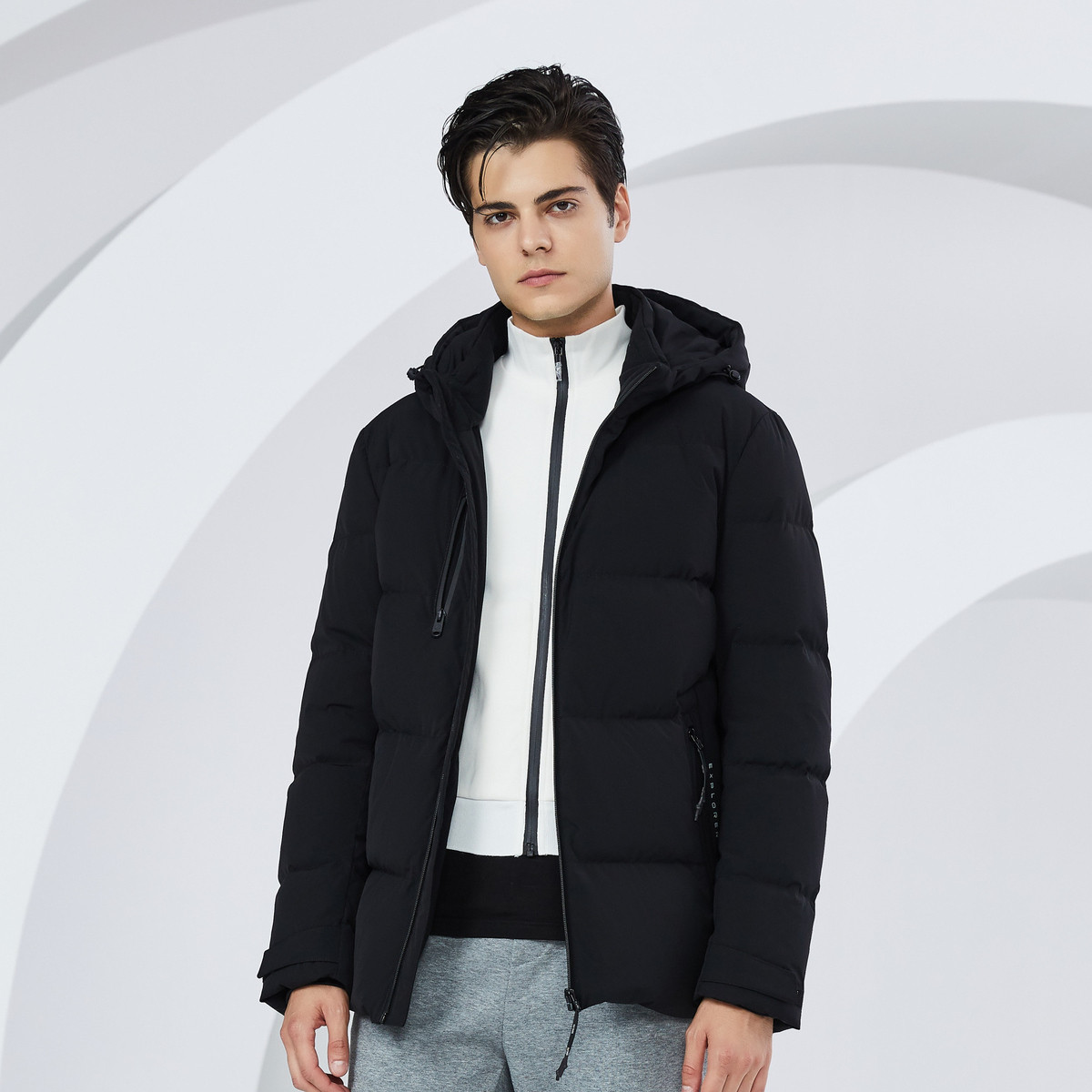 【唯品会】 波司登2018新款冬季可脱帽羽绒服男士短款防寒外套b