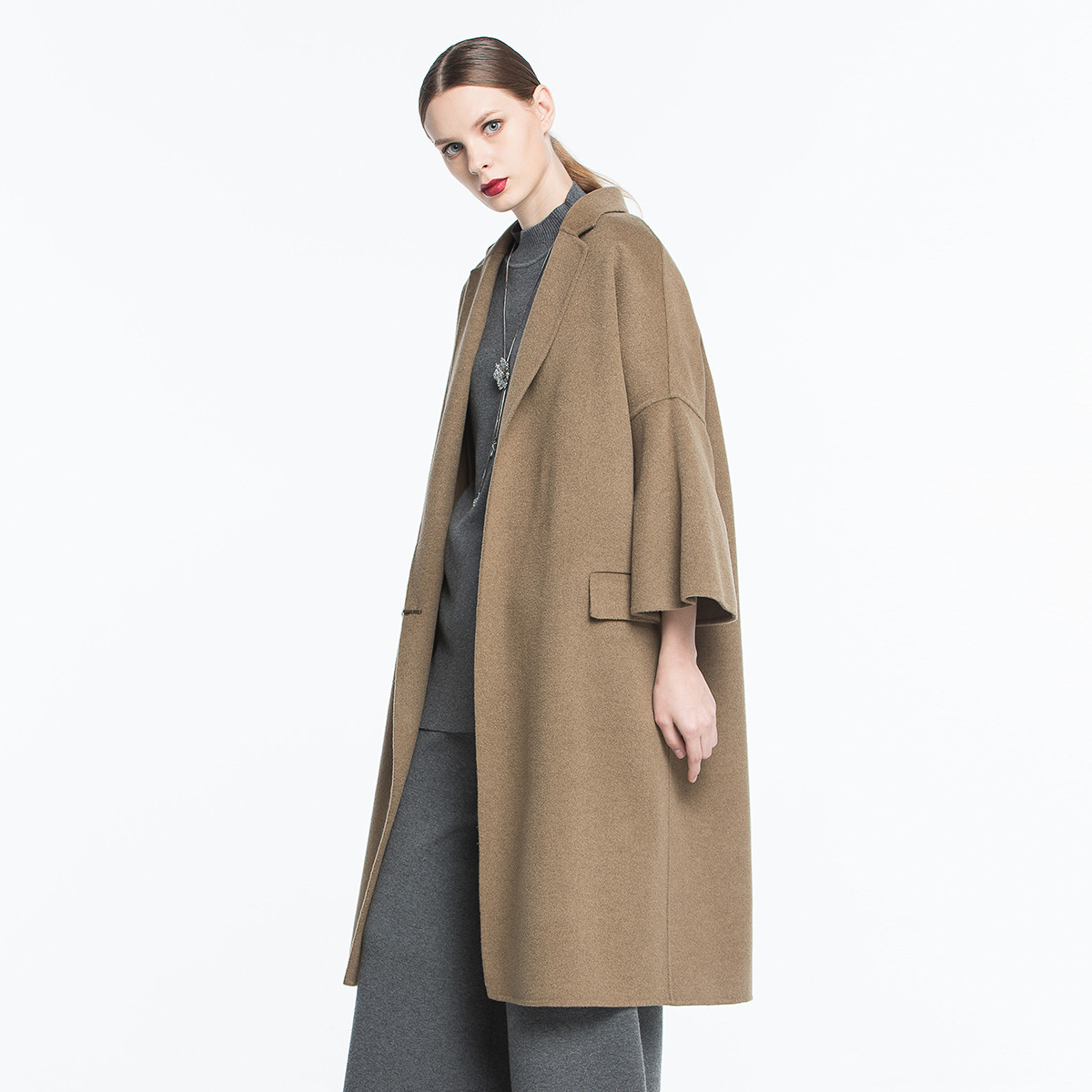 瑟俪(斯尔丽高端)花苞袖o型中长款女式大衣