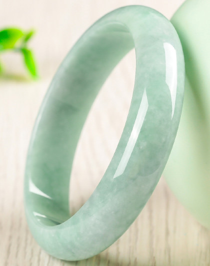 紫气东来 翡翠手镯 天然糯种豆绿/浅豆绿正装玉手镯/玉镯子