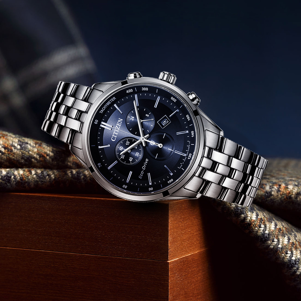 西铁城 光动能at2140正品商务休闲蓝盘三眼计时钢带男表