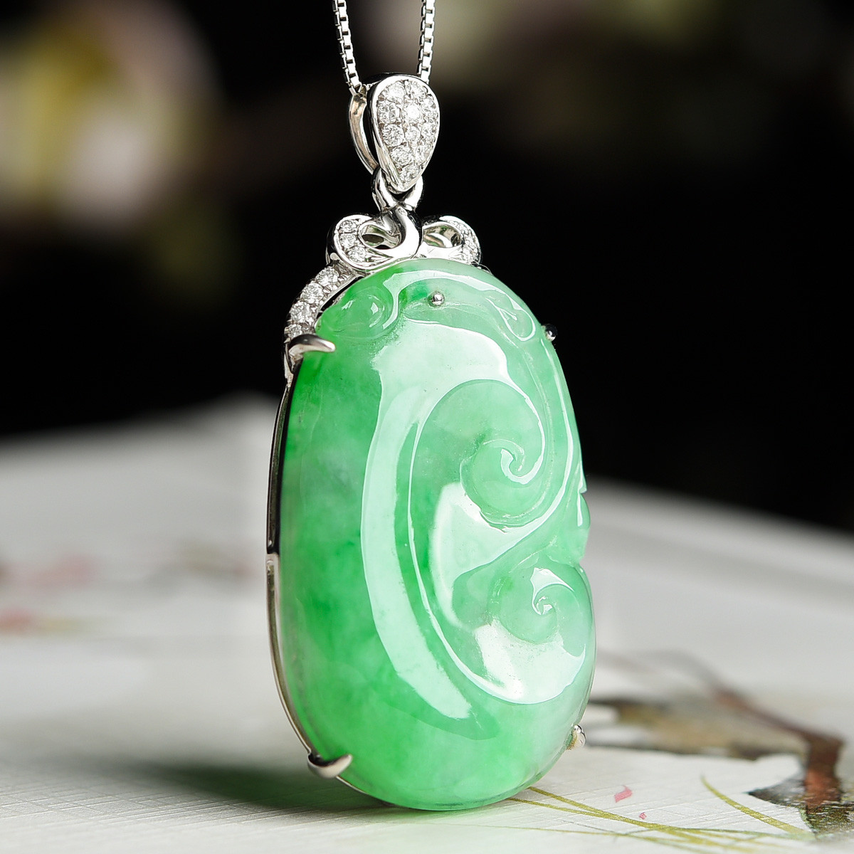 【清仓】18k金伴钻镶冰糯翡翠a货幸福如意吊坠/玉坠附证书